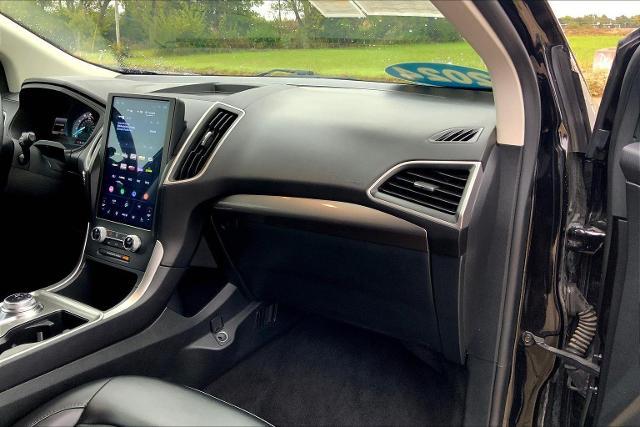 2024 Ford Edge Vehicle Photo in TOPEKA, KS 66609-0000