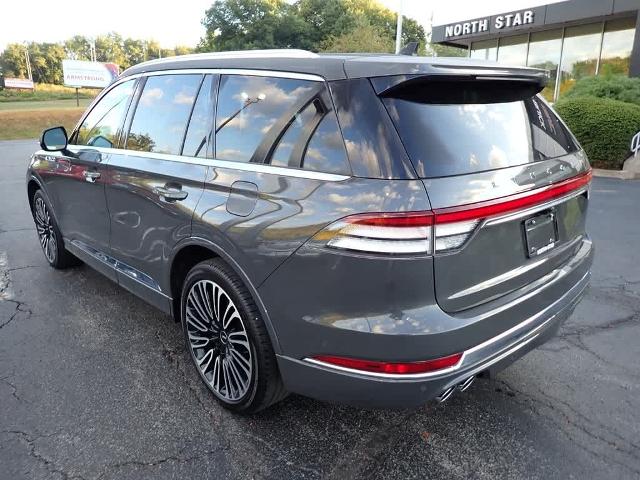 2023 Lincoln Aviator Vehicle Photo in ZELIENOPLE, PA 16063-2910