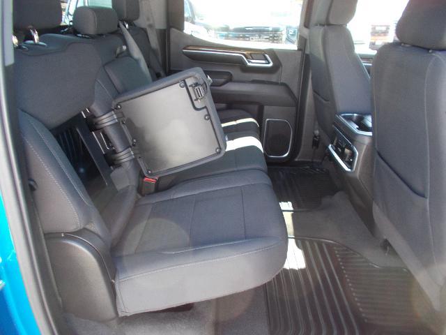 2022 GMC Sierra 1500 Vehicle Photo in LOWELL, MA 01852-4336