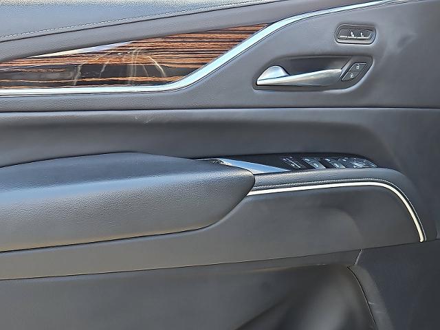 2024 Cadillac Escalade ESV Vehicle Photo in TREVOSE, PA 19053-4984