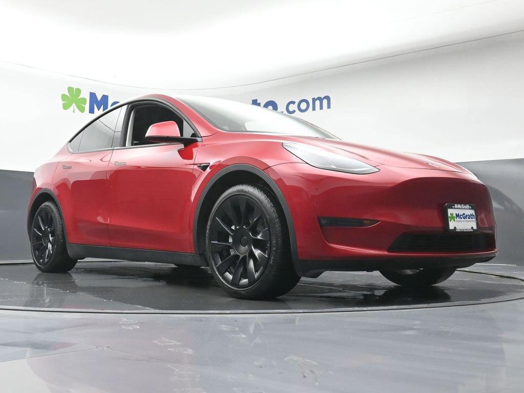 2023 Tesla Model Y Vehicle Photo in Cedar Rapids, IA 52402