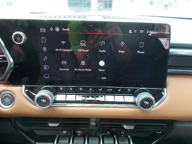 2026 GMC Canyon Vehicle Photo in LOWELL, MA 01852-4336