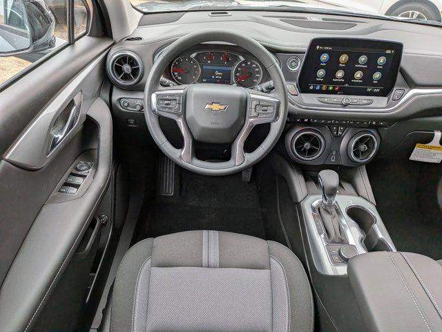 2025 Chevrolet Blazer Vehicle Photo in BRUNSWICK, GA 31525-1881