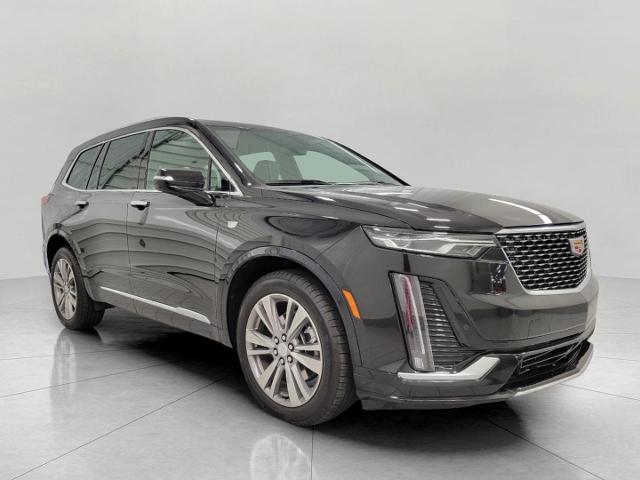 2025 Cadillac XT6 Vehicle Photo in NEENAH, WI 54956-2243