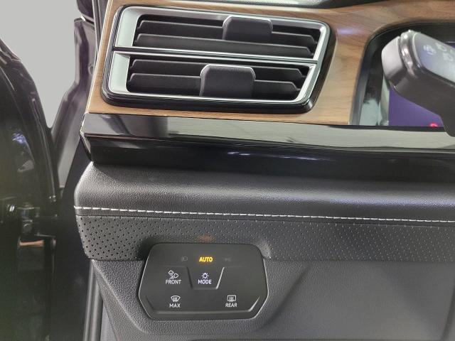 2024 Volkswagen Atlas Vehicle Photo in NEENAH, WI 54956-2243