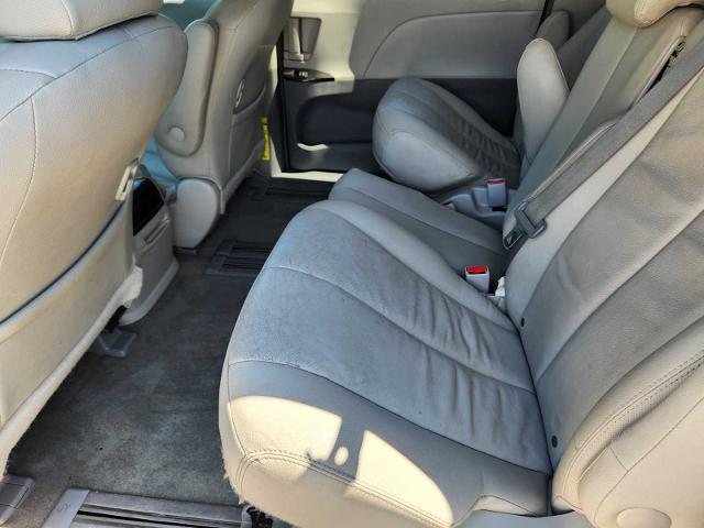 2012 Toyota Sienna Vehicle Photo in DENTON, TX 76210-9321