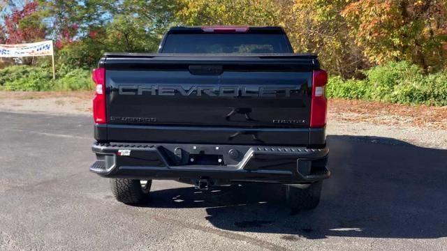2020 Chevrolet Silverado 1500 Vehicle Photo in MOON TOWNSHIP, PA 15108-2571