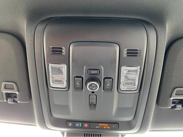 2025 Chevrolet Suburban Vehicle Photo in BEAUFORT, SC 29906-4218