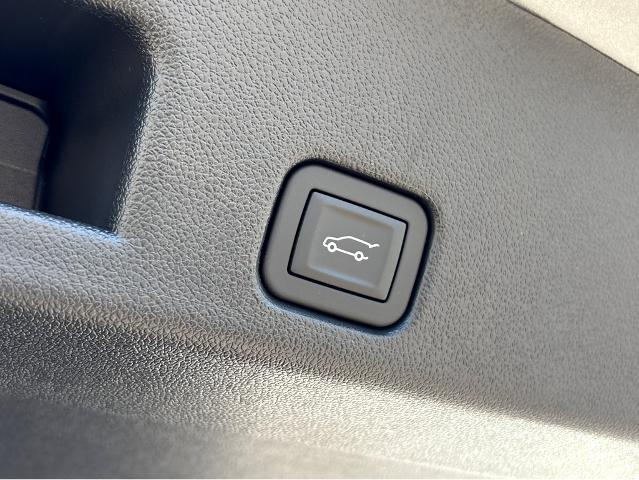 2026 Chevrolet Traverse Vehicle Photo in BEAUFORT, SC 29906-4218
