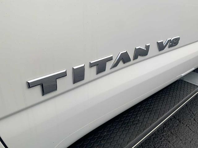 2019 Nissan Titan Vehicle Photo in MOON TOWNSHIP, PA 15108-2571