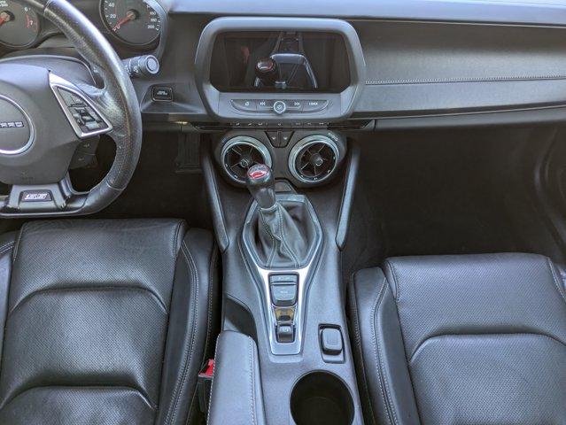 2019 Chevrolet Camaro Vehicle Photo in BRUNSWICK, GA 31525-1881