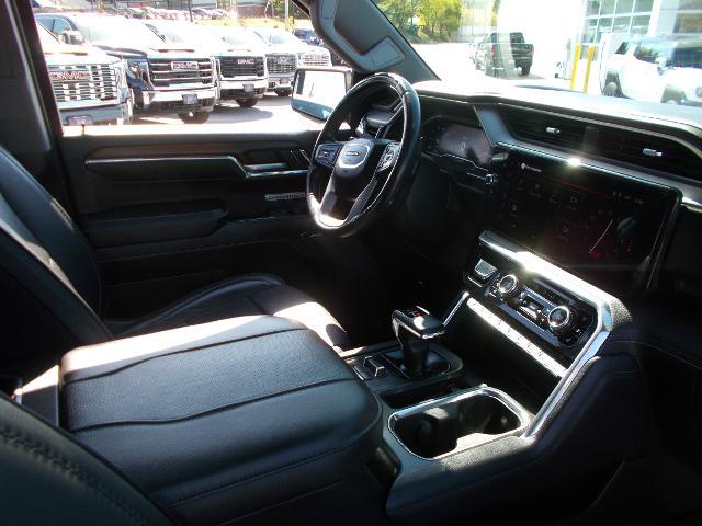 2024 GMC Sierra 1500 Vehicle Photo in LOWELL, MA 01852-4336