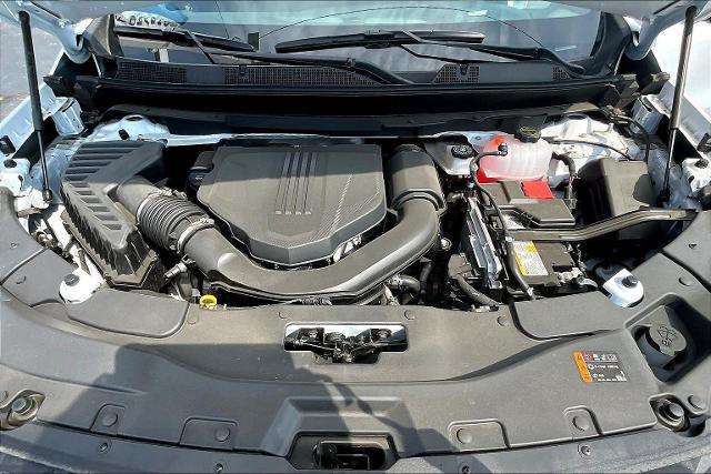 2025 Chevrolet Traverse Vehicle Photo in TOPEKA, KS 66609-0000