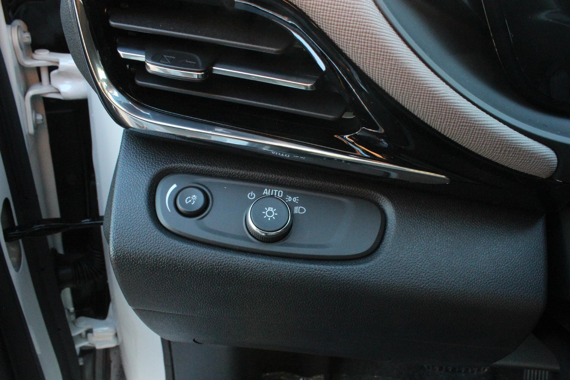 2025 Buick Envista Vehicle Photo in AURORA, CO 80012-4011