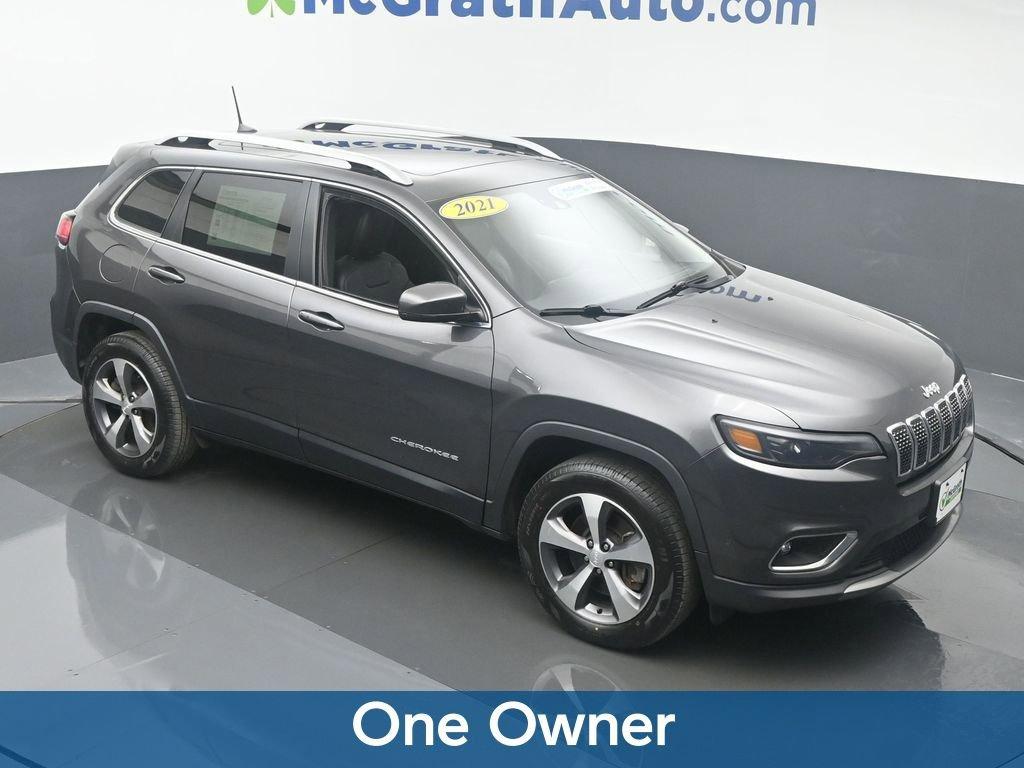 2021 Jeep Cherokee Vehicle Photo in Cedar Rapids, IA 52402