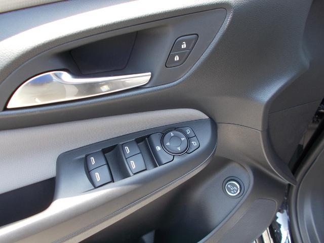 2025 Buick Envista Vehicle Photo in LOWELL, MA 01852-4336