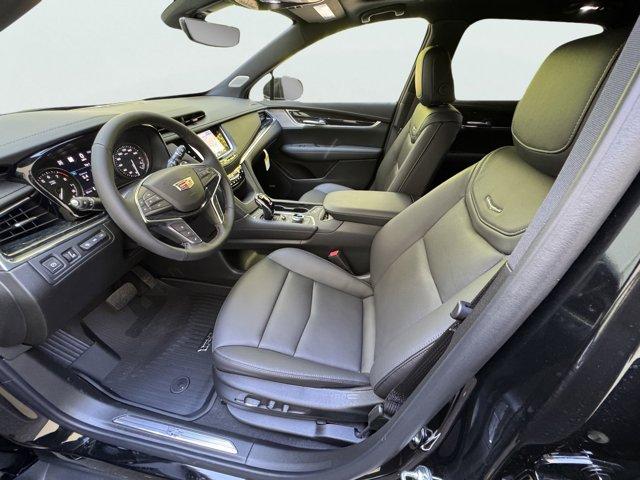2025 Cadillac XT5 Vehicle Photo in LEOMINSTER, MA 01453-2952
