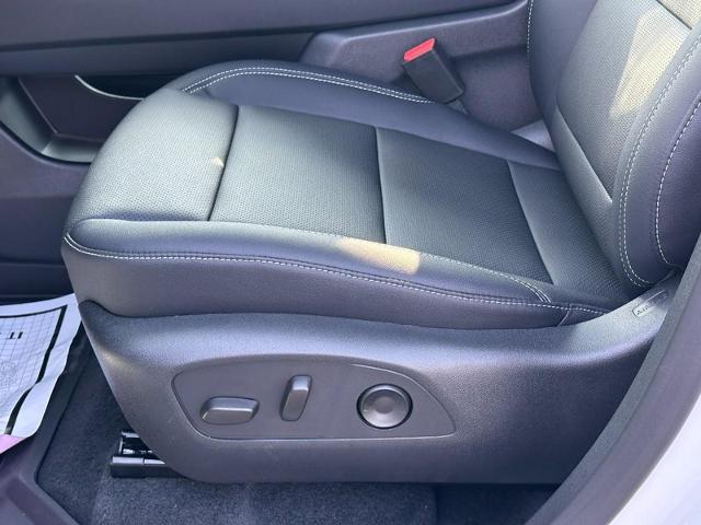 2026 Chevrolet Traverse Vehicle Photo in COLUMBIA, MO 65203-3903