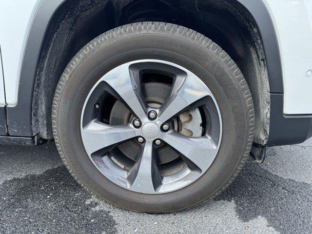 2019 Jeep Cherokee Vehicle Photo in Mechanicsburg, PA 17050-1707