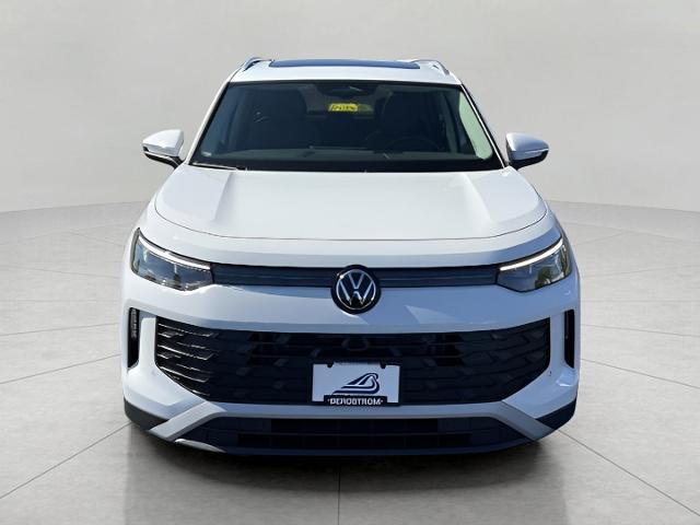 2025 Volkswagen Tiguan Vehicle Photo in Oshkosh, WI 54904