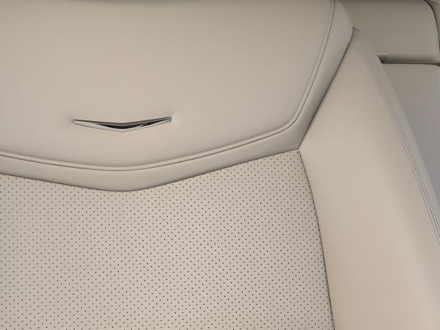 2025 Cadillac XT5 Vehicle Photo in GREEN BAY, WI 54303-3330