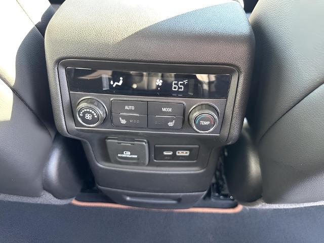 2022 GMC Acadia Vehicle Photo in MANITOWOC, WI 54220-5838