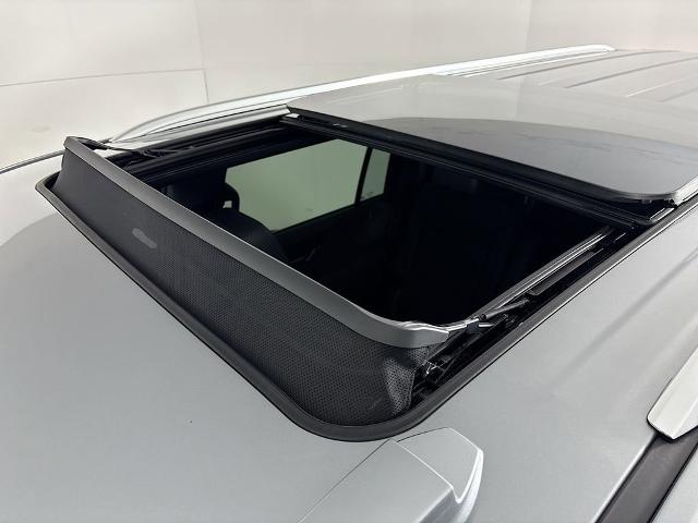 2025 GMC Yukon XL Vehicle Photo in PUYALLUP, WA 98371-4149