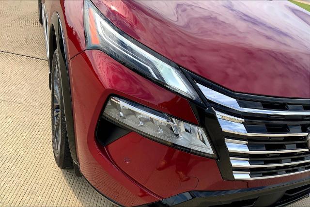 2024 Nissan Rogue Vehicle Photo in TOPEKA, KS 66609-0000