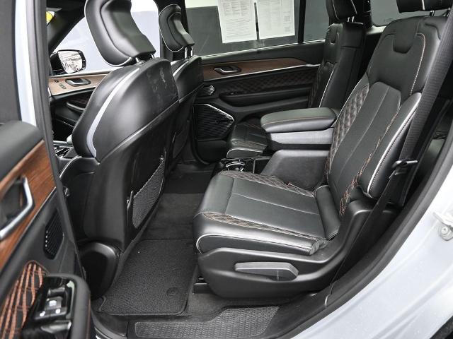 2021 Jeep Grand Cherokee L Vehicle Photo in Cedar Rapids, IA 52402