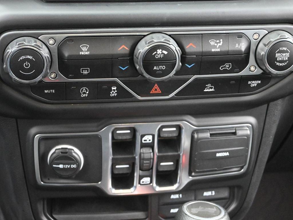 2021 Jeep Wrangler Vehicle Photo in Cedar Rapids, IA 52402