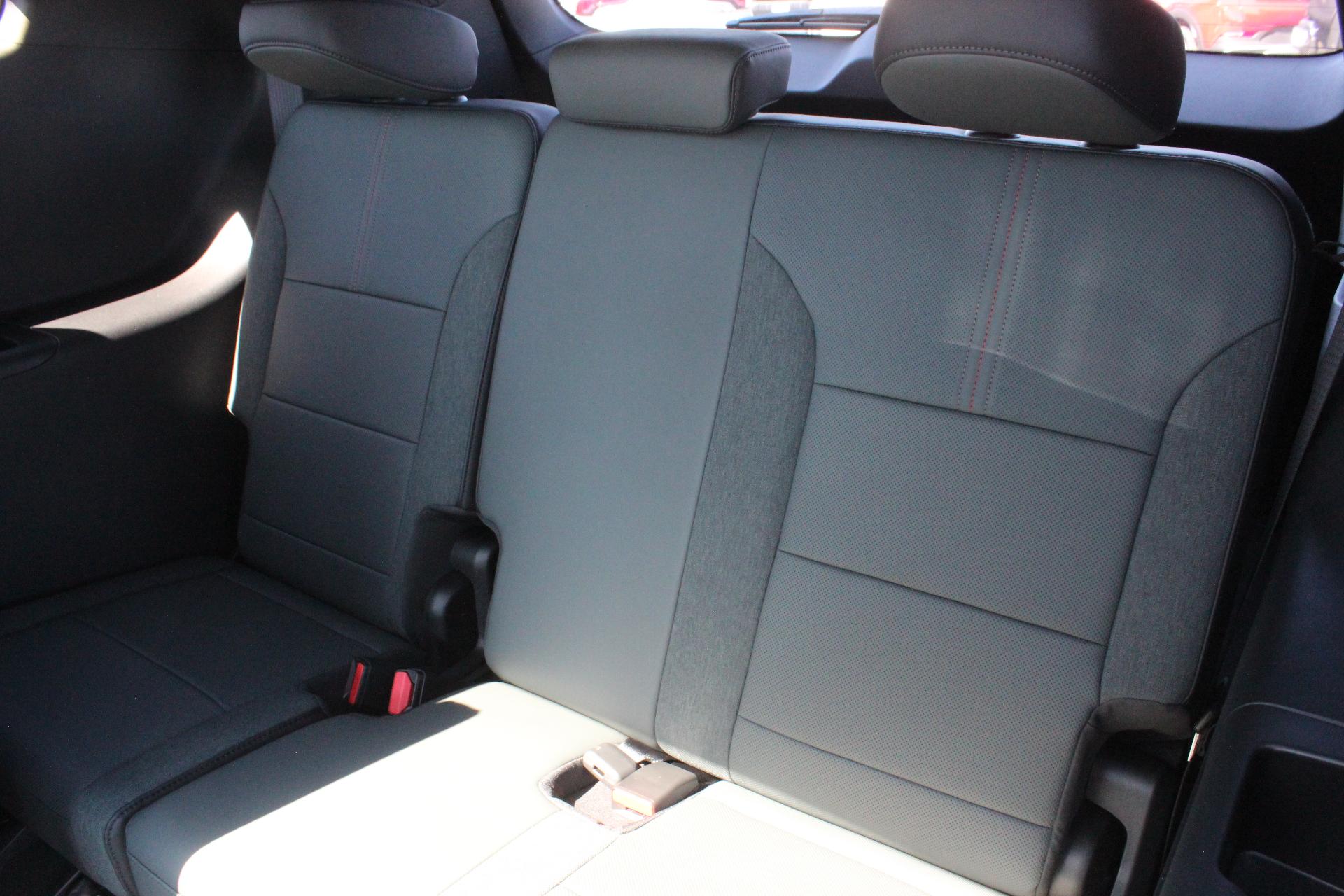 2025 GMC Acadia Vehicle Photo in AURORA, CO 80012-4011