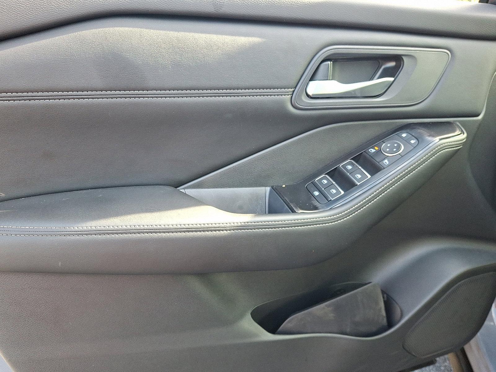 2024 Nissan Rogue Vehicle Photo in Mechanicsburg, PA 17050-2306