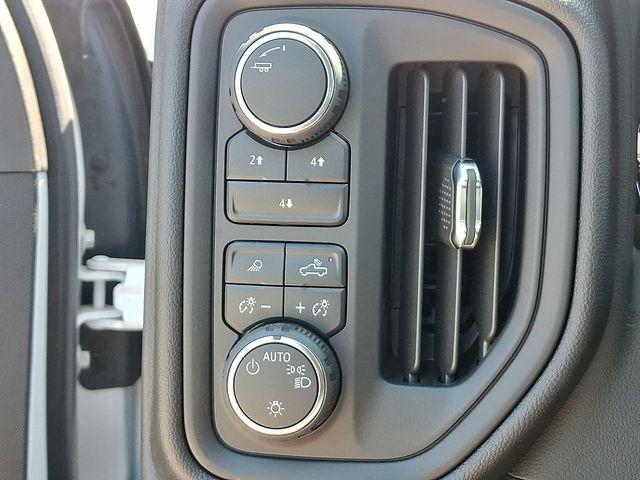 2025 Chevrolet Silverado 3500 HD Vehicle Photo in DANBURY, CT 06810-5034