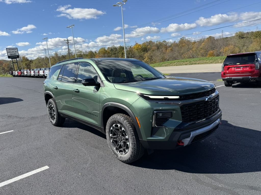 2027 Chevrolet Traverse photo 7 of 10