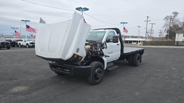 2024 Chevrolet Silverado Chassis Cab Vehicle Photo in INDEPENDENCE, MO 64055-1314