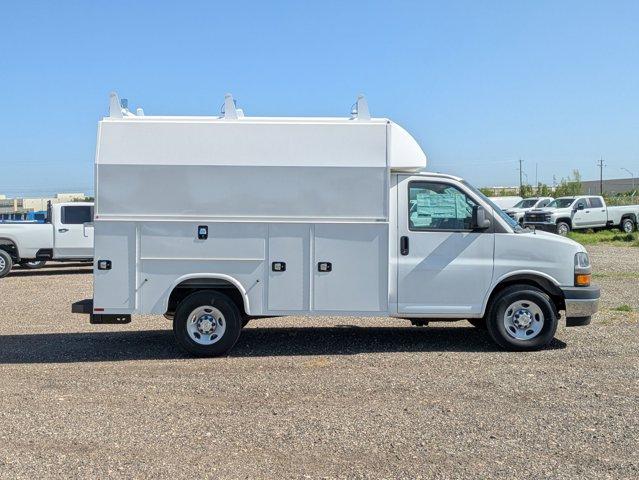 2024 Chevrolet Express Commercial Cutaway Vehicle Photo in SELMA, TX 78154-1460