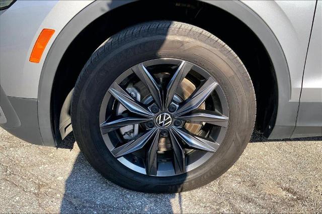 2024 Volkswagen Tiguan Vehicle Photo in Kansas City, MO 64114