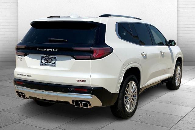 2024 GMC Acadia Vehicle Photo in TOPEKA, KS 66609-0000