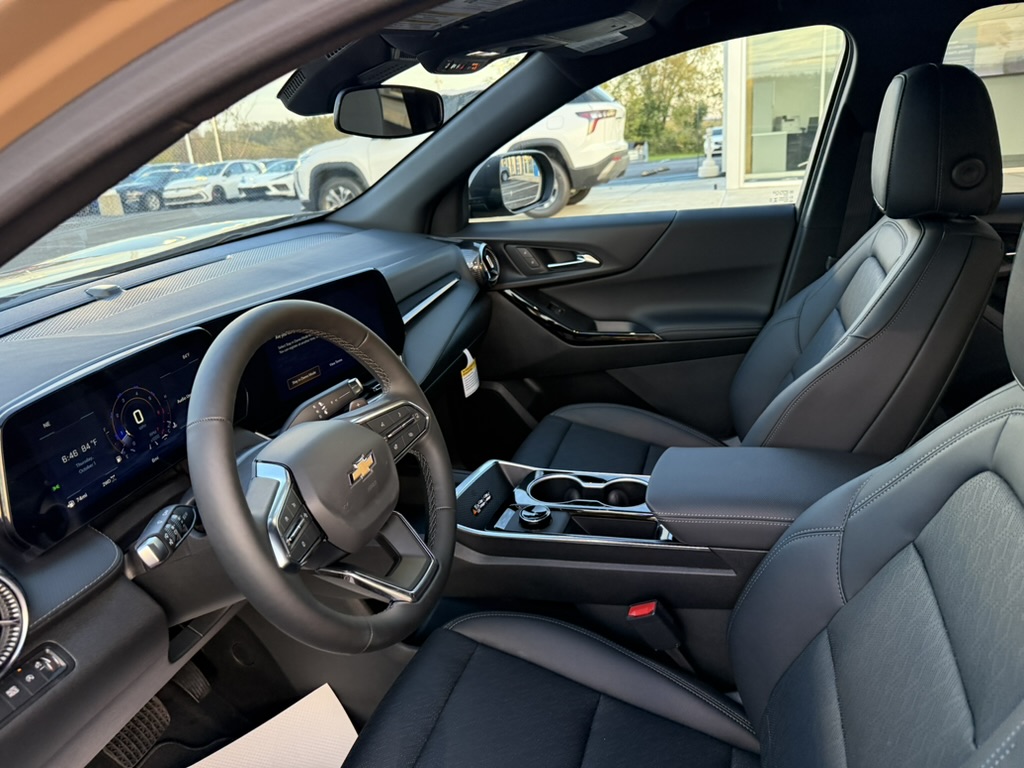 2027 Chevrolet Equinox photo 11 of 20