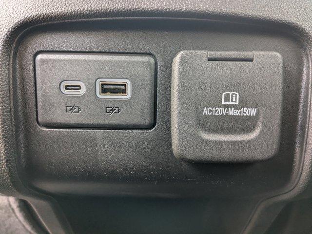 2025 Chevrolet Blazer Vehicle Photo in BRUNSWICK, GA 31525-1881
