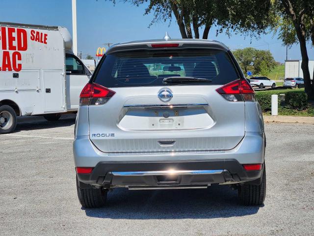 2018 Nissan Rogue Vehicle Photo in DENTON, TX 76210-9321