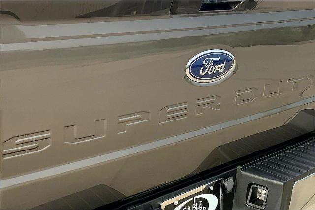 2023 Ford Super Duty F-250 SRW Vehicle Photo in TOPEKA, KS 66609-0000
