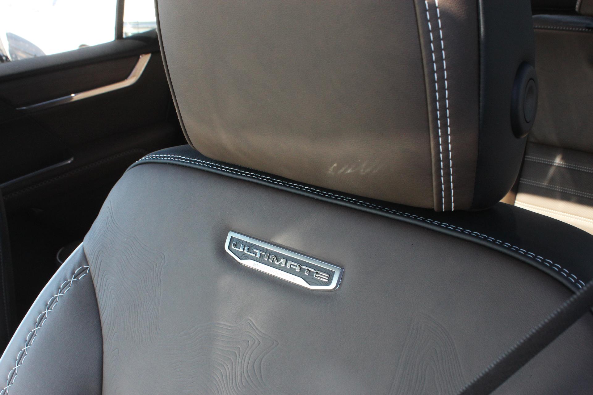 2026 GMC Acadia Vehicle Photo in AURORA, CO 80012-4011