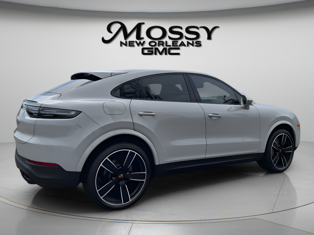 2023 Porsche Cayenne S - 4