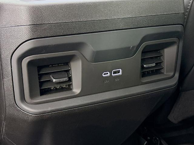 2025 Chevrolet Silverado 1500 Vehicle Photo in PUYALLUP, WA 98371-4149