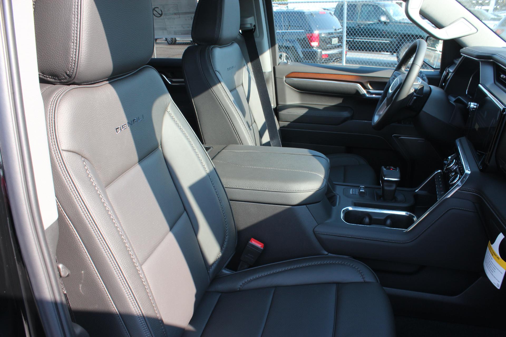 2025 GMC Sierra 1500 Vehicle Photo in AURORA, CO 80012-4011
