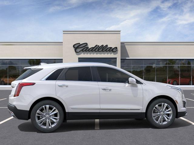 2025 Cadillac XT5 Vehicle Photo in GREEN BAY, WI 54303-3330