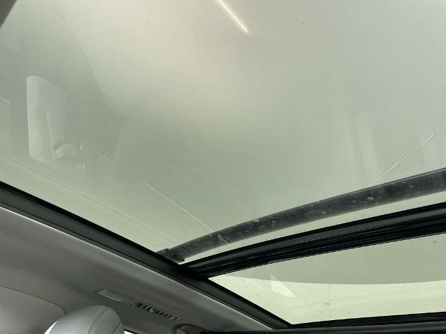2024 Toyota Highlander Vehicle Photo in GILBERT, AZ 85297-0402