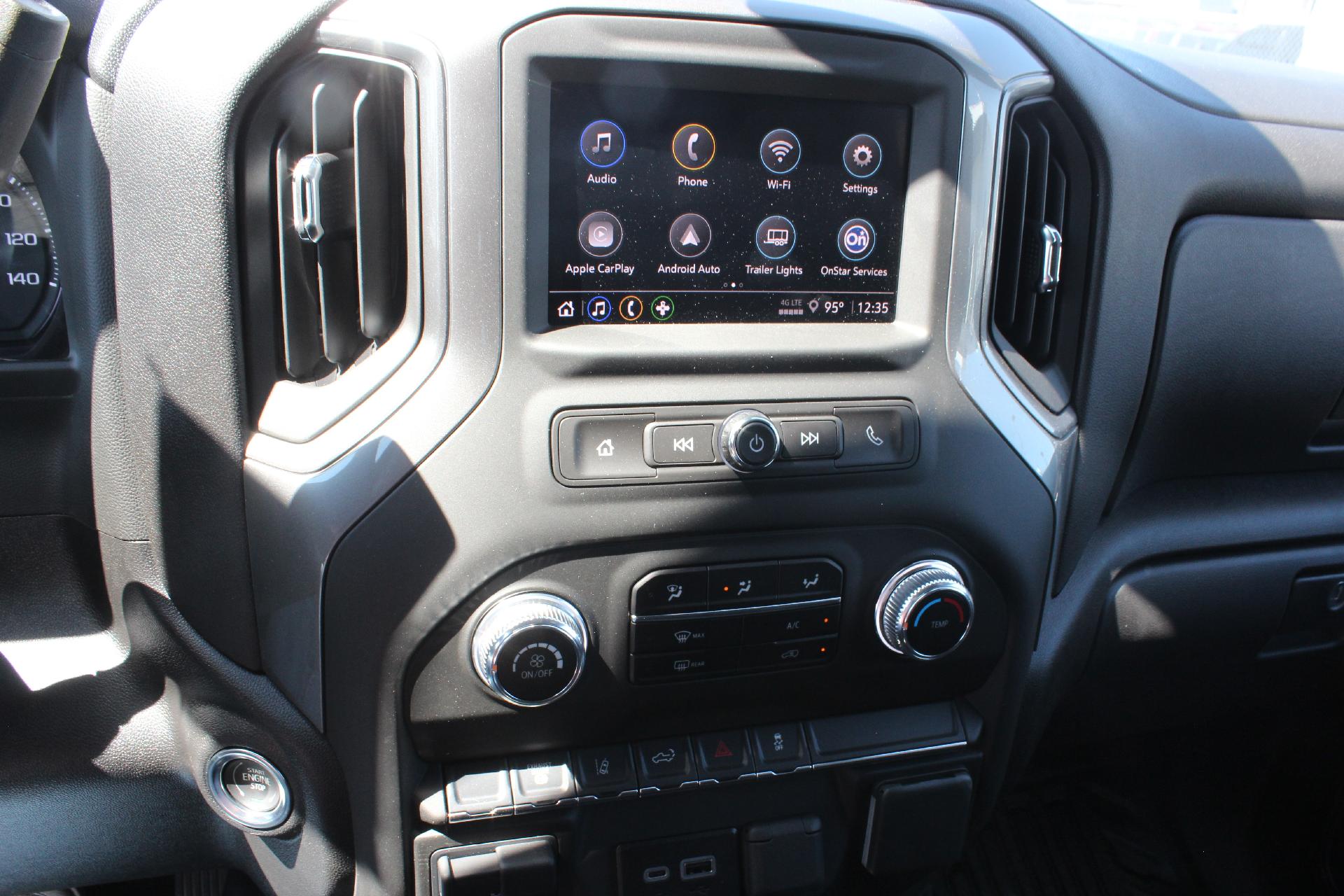 2025 GMC Sierra 2500 HD Vehicle Photo in AURORA, CO 80012-4011