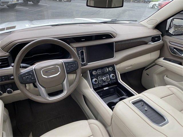 2023 GMC Yukon XL Vehicle Photo in LANCASTER, PA 17601-0000